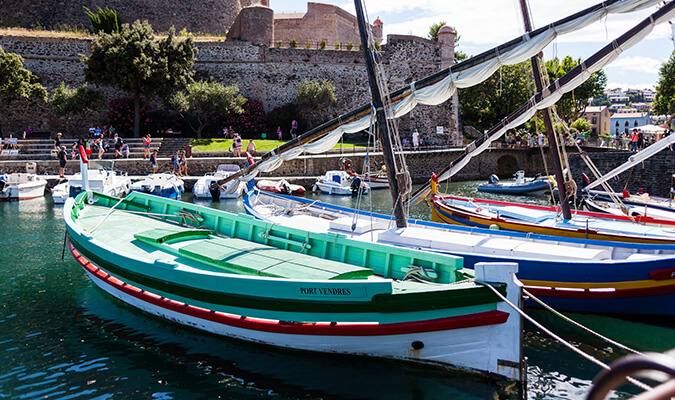 bateaux dans le port de Collioure