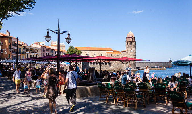 la promenade du bord de mer à Collioure